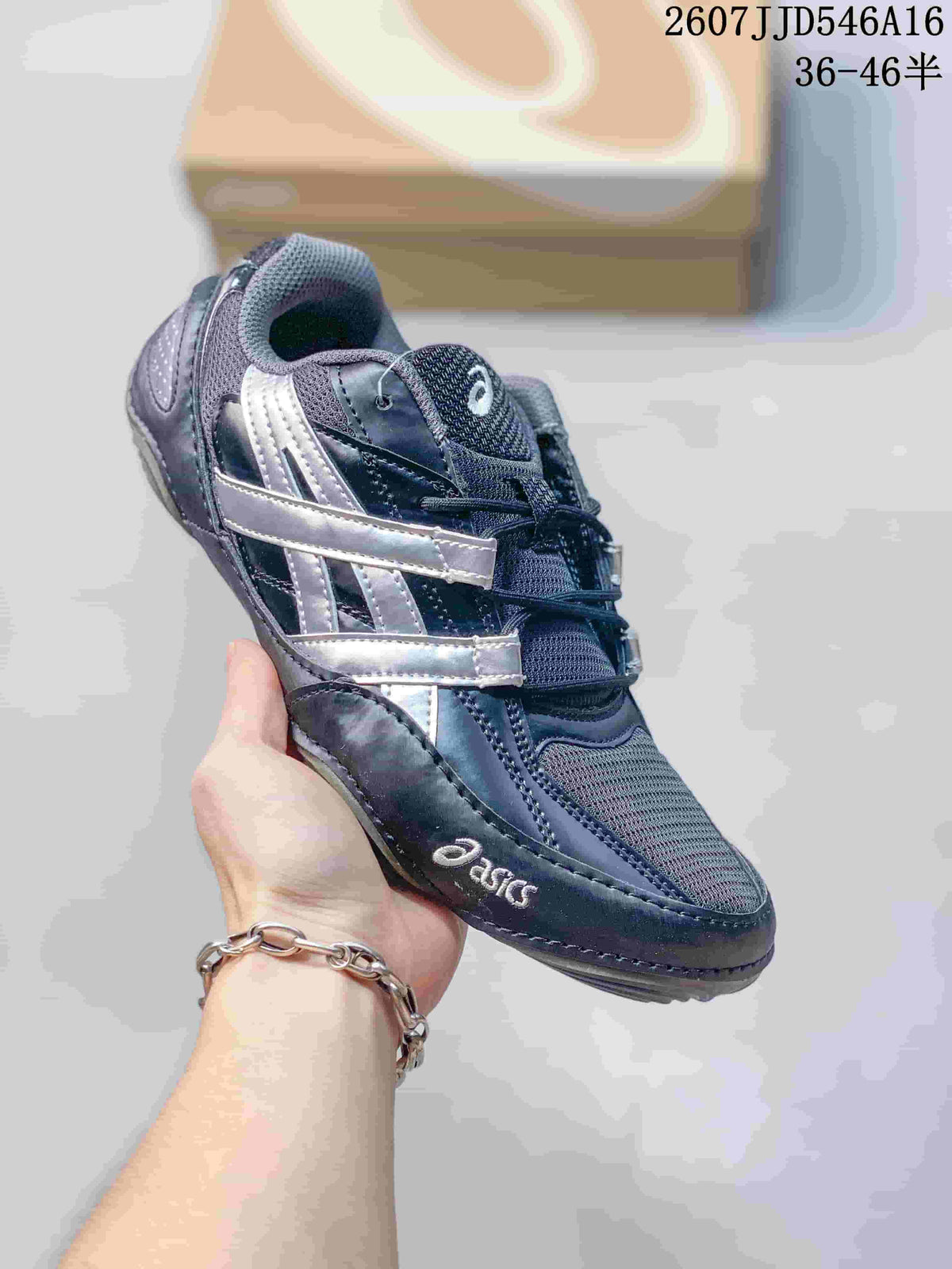 ASICS Hypersync Retro Sneakers in Navy Silver 2607JJD546A16 - product image from the listing.