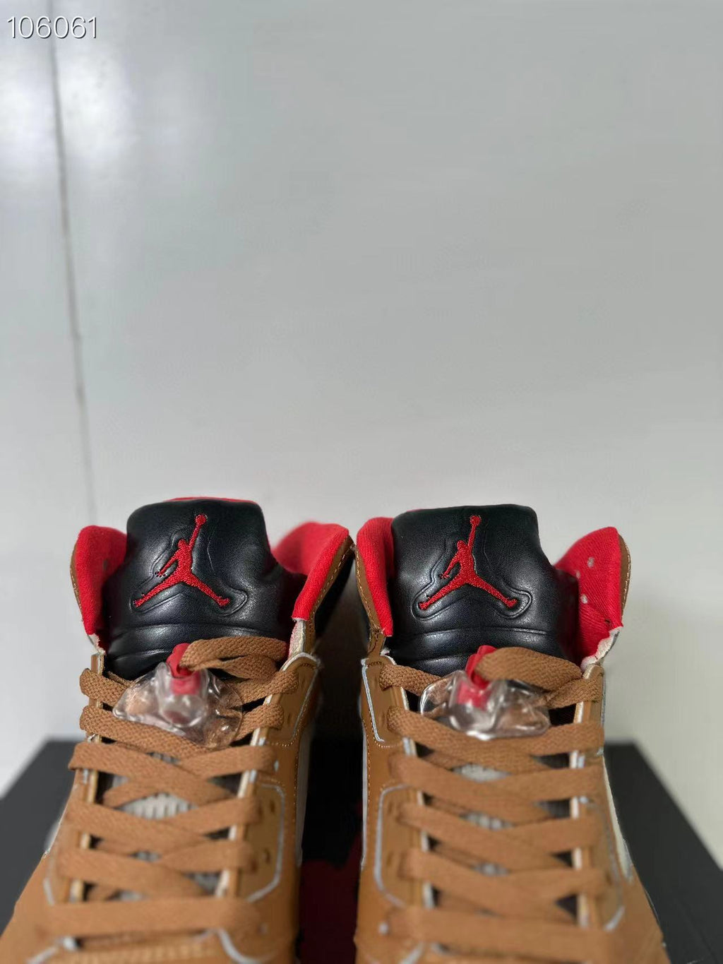 Air Jordan 5 Archaeo Brown High-Top Sneakers DD0587-200 - product image from the listing.