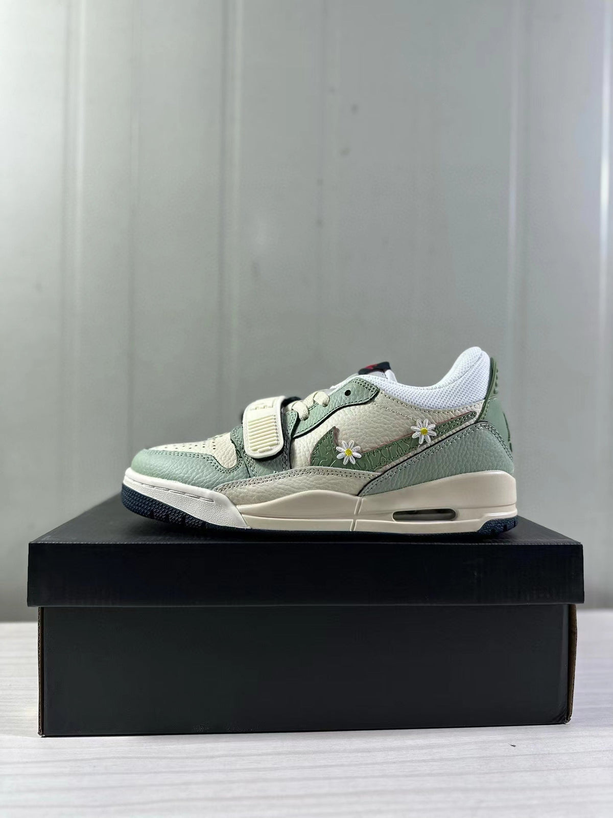 Air Jordan Legacy 312 Low Sneakers Mint Green CD9054-146 - product image from the listing.