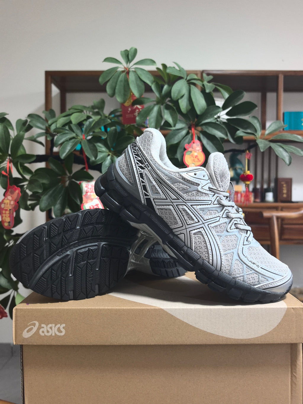 ASICS GEL-KAYANO 20 Running Shoes in Silver - product image from the listing.