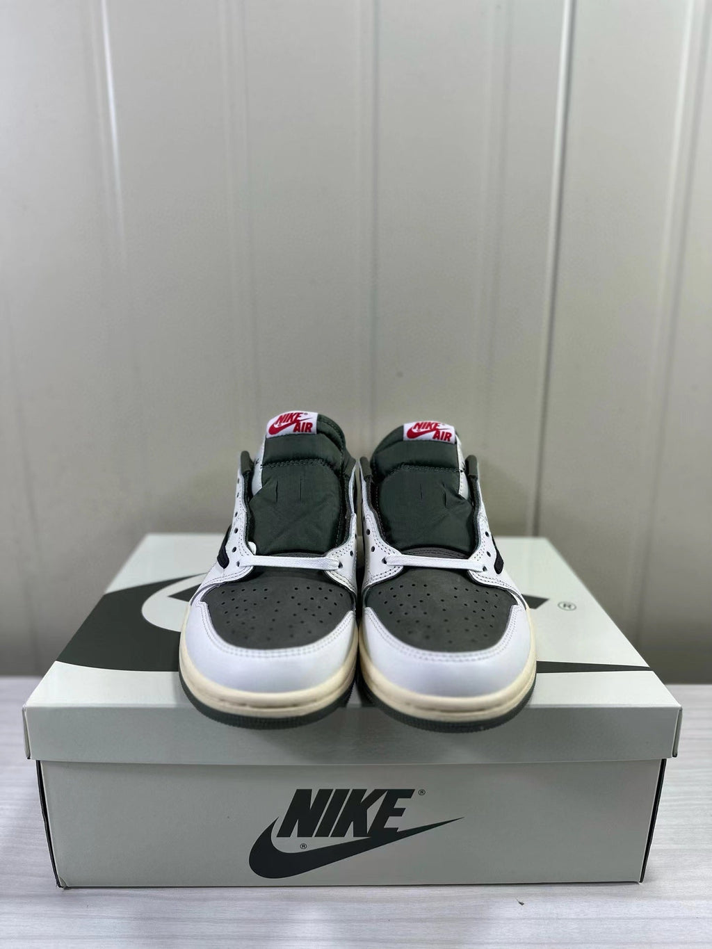 Air Jordan 1 Low OG DM7866-200 Sneakers - product image from the listing.