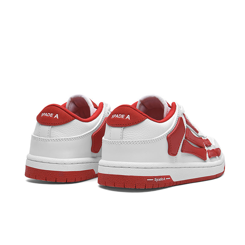 Low-Top Sneakers in White and Red MFS003-124 - product image from the listing.