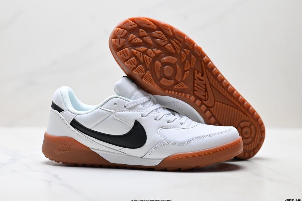 Nike Terra Manta White Black Gum Sole Trainers - product image from the listing.