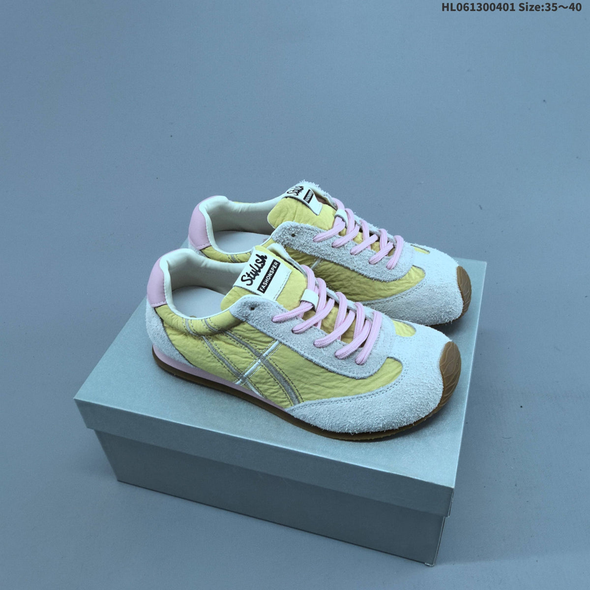 Ribbon and Pearl Bow Low-Cut Sneakers - product image from the listing.