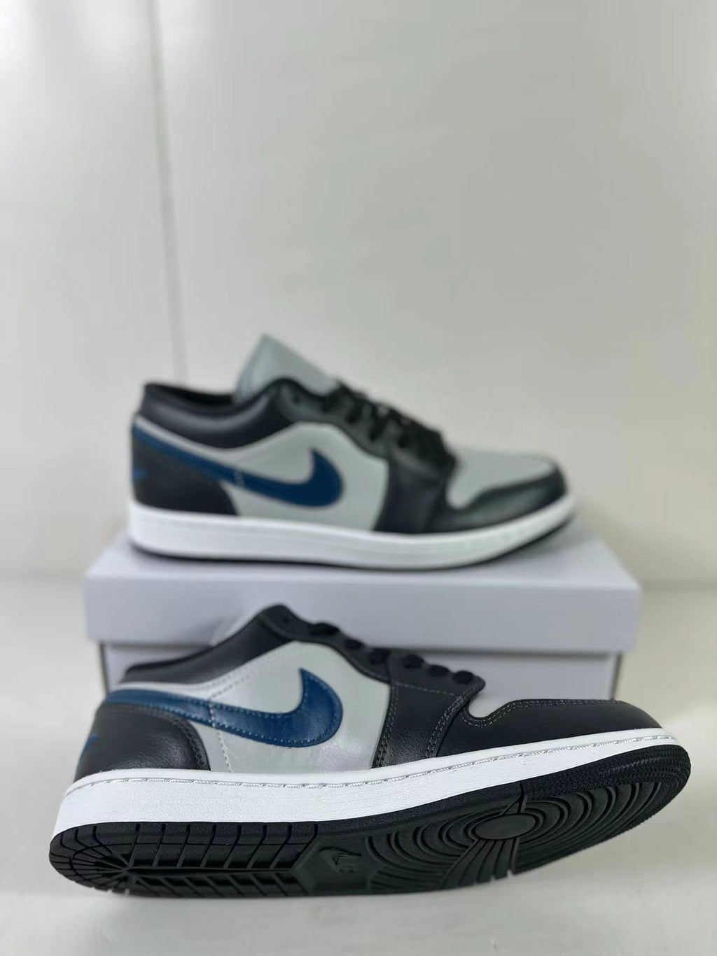 Air Jordan 1 Low Black Grey Blue DC0774-040 - product image from the listing.