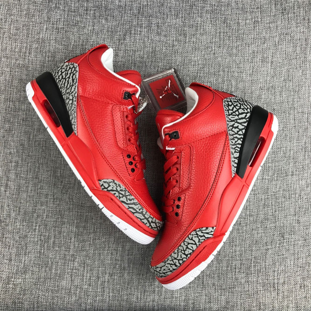 Air Jordan 3 Retro OG Red High-Top Sneakers - product image from the listing.