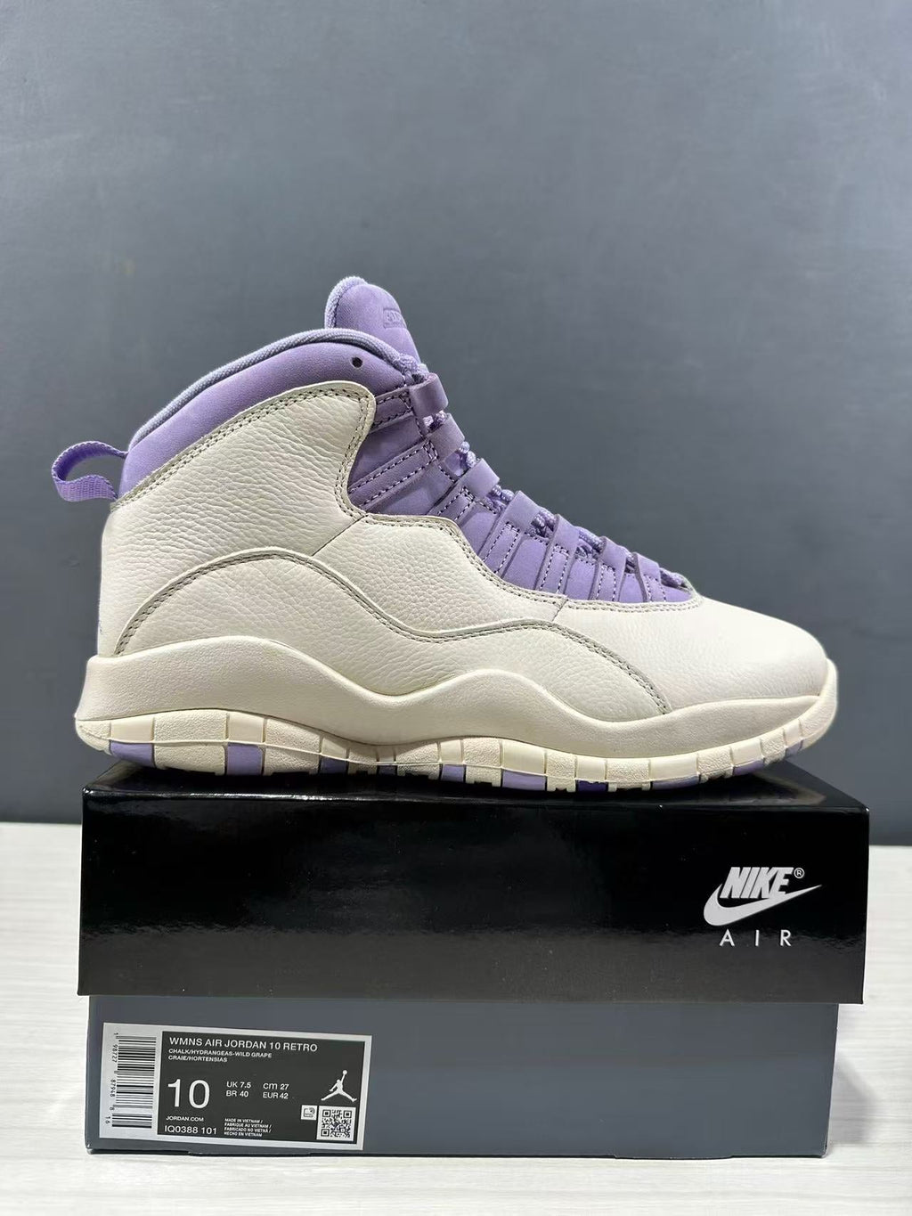 Air Jordan 10 Hydrangeas Sneakers White Purple IQ0388-101 - product image from the listing.