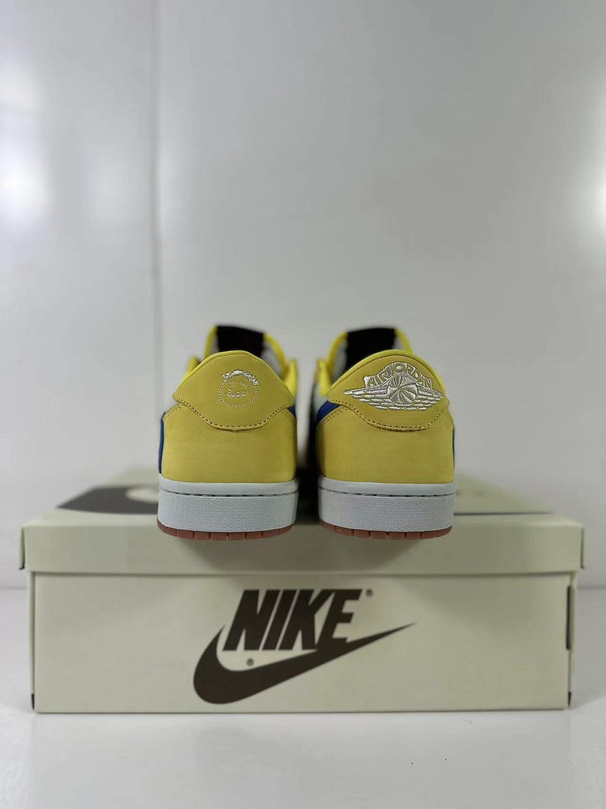 Nike Air Jordan 1 Low in Canary DZ4137-700 - product image from the listing.