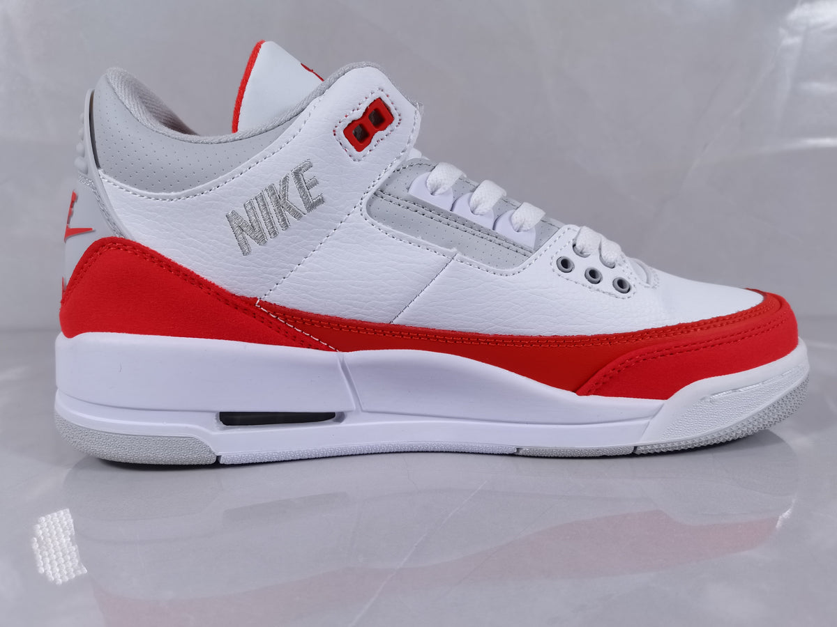 Air Jordan 3 Retro White Red Sneakers - product image from the listing.