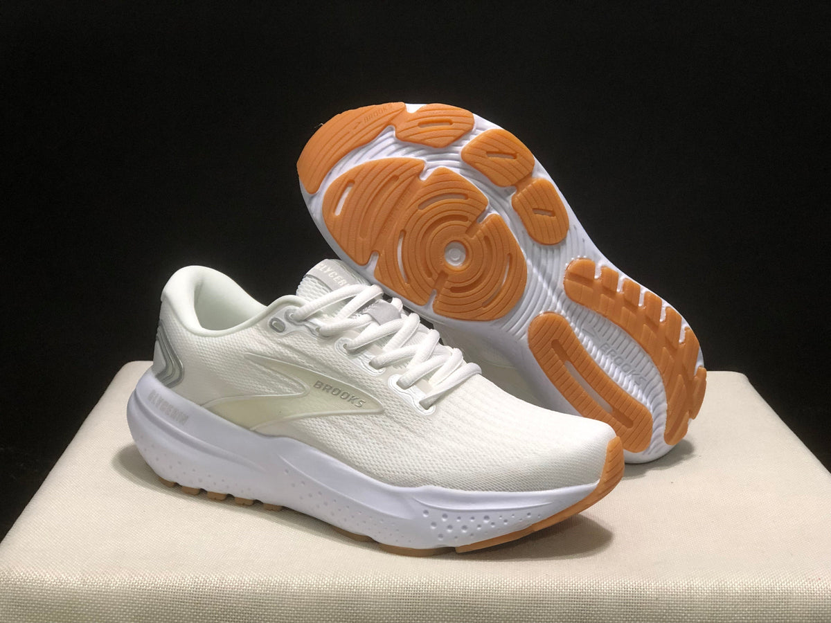 Brooks Glycerin 21 Shoes for Running - product image from the listing.