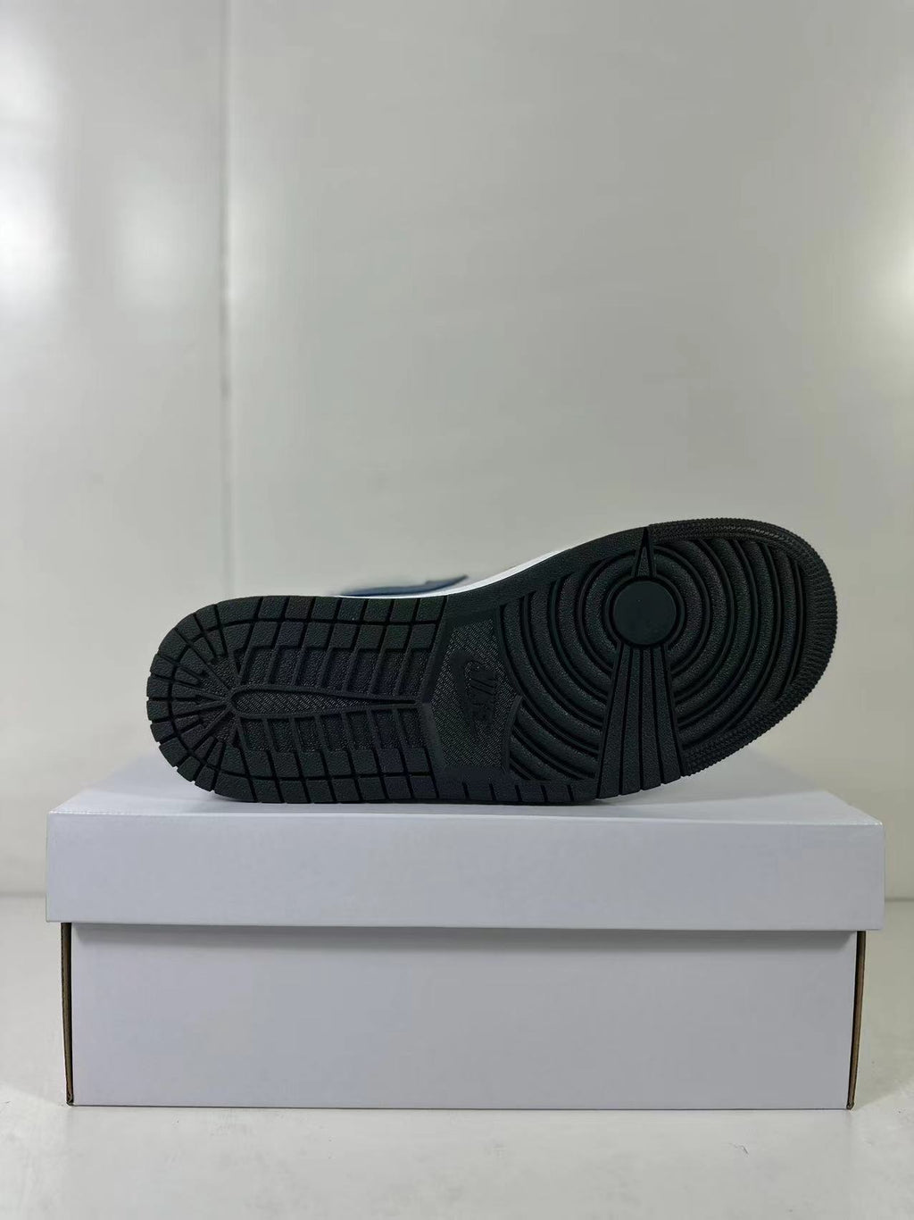 Air Jordan 1 Low Black Grey Blue DC0774-040 - product image from the listing.