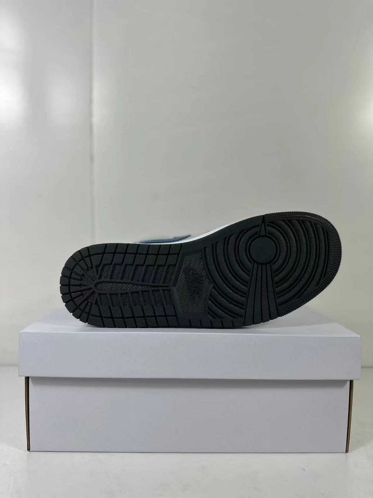 Air Jordan 1 Low Black Grey Blue DC0774-040 - product image from the listing.