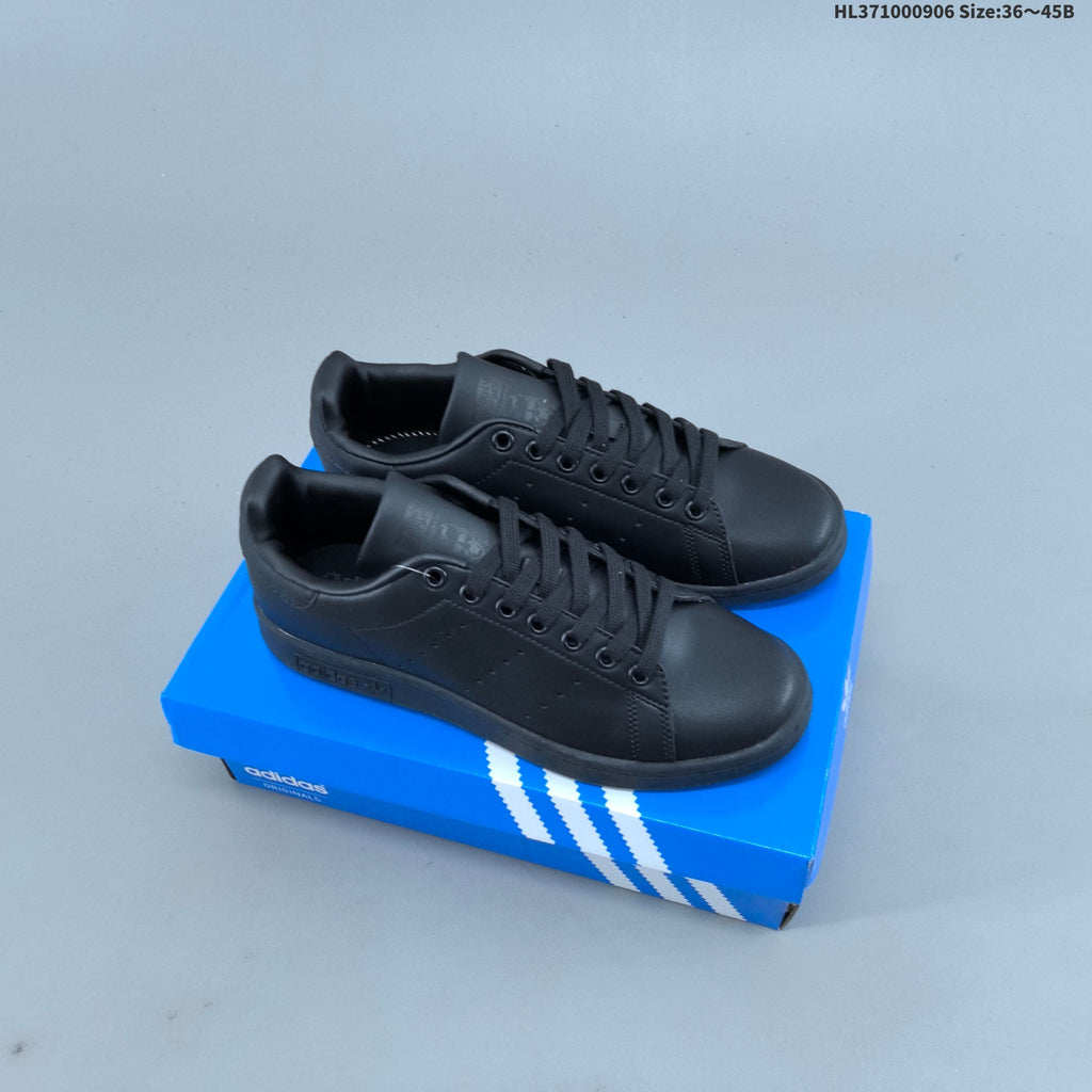 Adidas Stan Smith PF W Casual Sneakers in White M20326 - product image from the listing.
