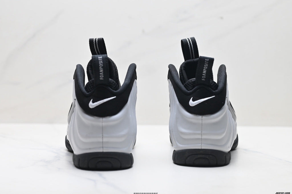 Nike Air Foamposite One Penny Hardaway Black White Trainers - product image from the listing.