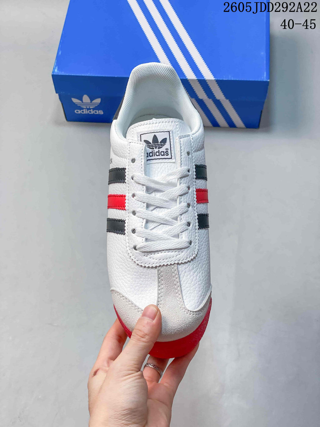 adidas Originals Samoa Trainers White Black Red 675033 - product image from the listing.