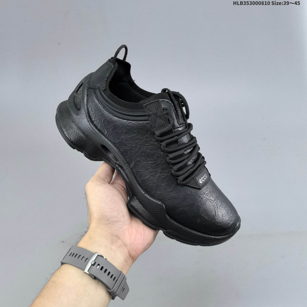 ECCO Casual Sneakers in Black HLB353000810 - product image from the listing.