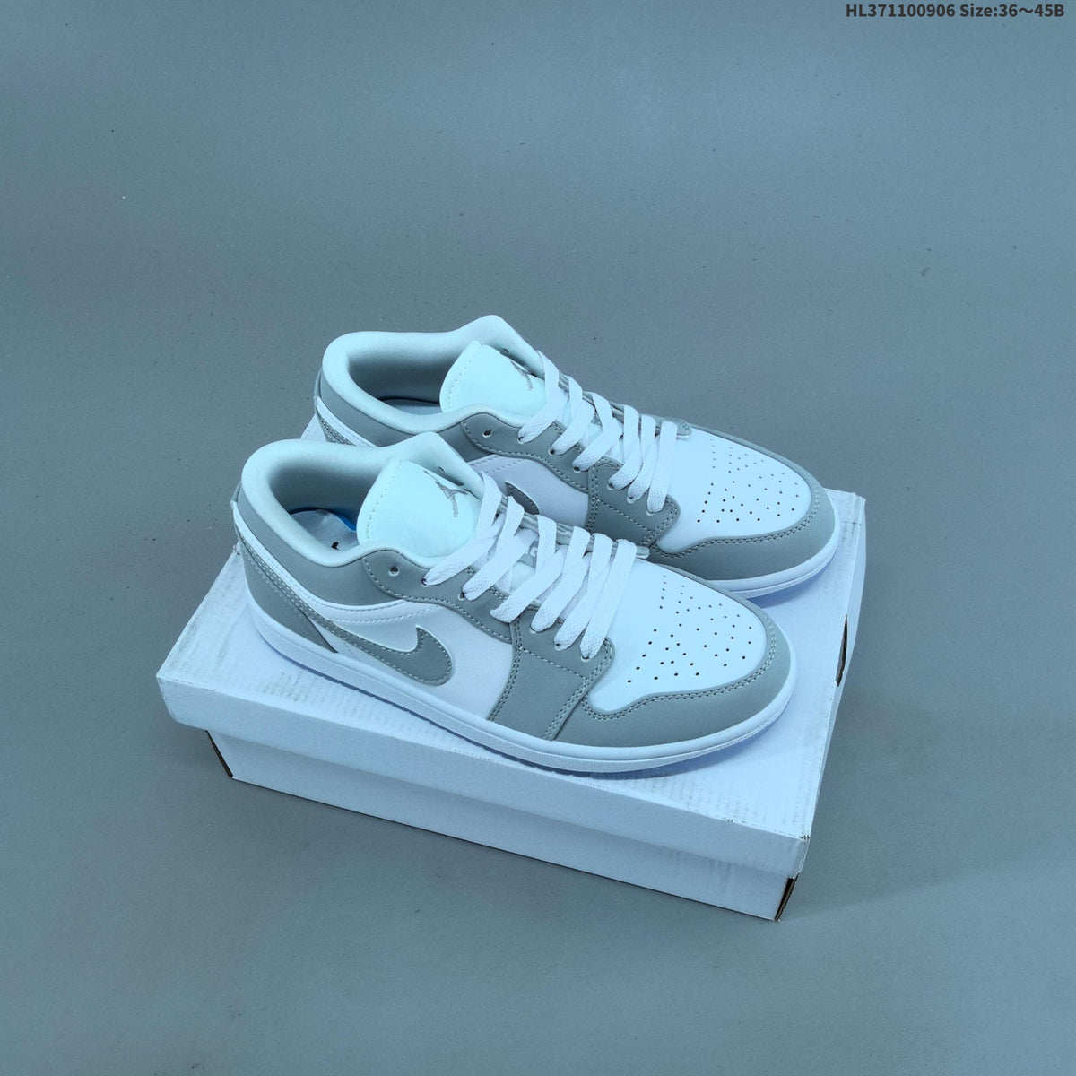 Sneakers, White and Color-Accent Styles - Nike Air Jordan 1 Low - product image from the listing.