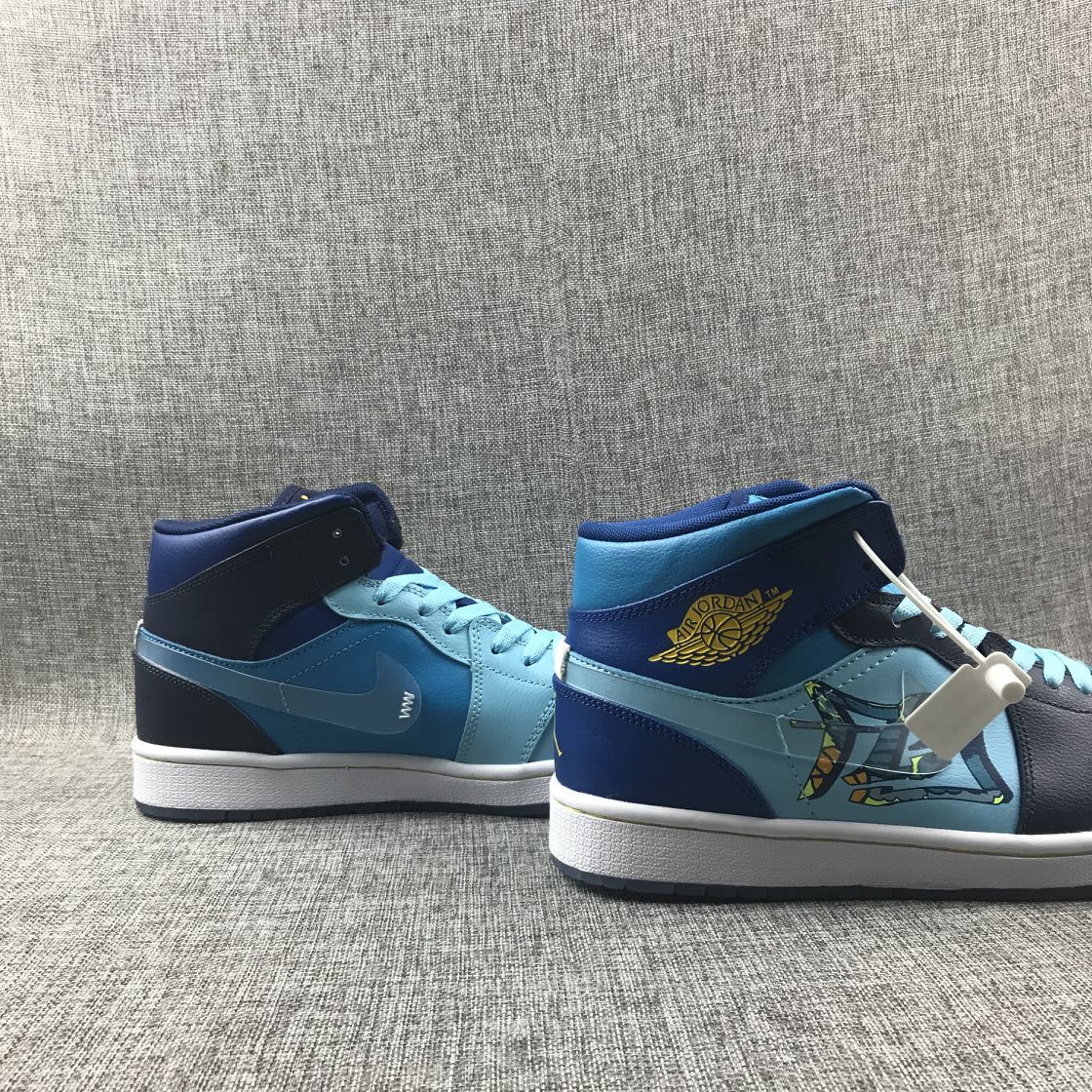 Sneakers Blue Cyan - Air Jordan 1 Mid BV7446-400 - product image from the listing.
