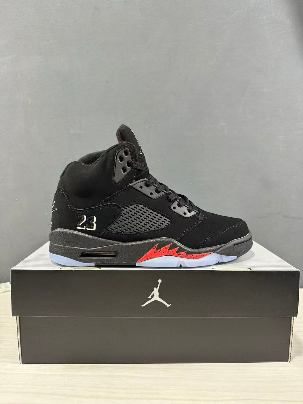 Air Jordan 5 Retro Black Red High-Top Sneakers - product image from the listing.