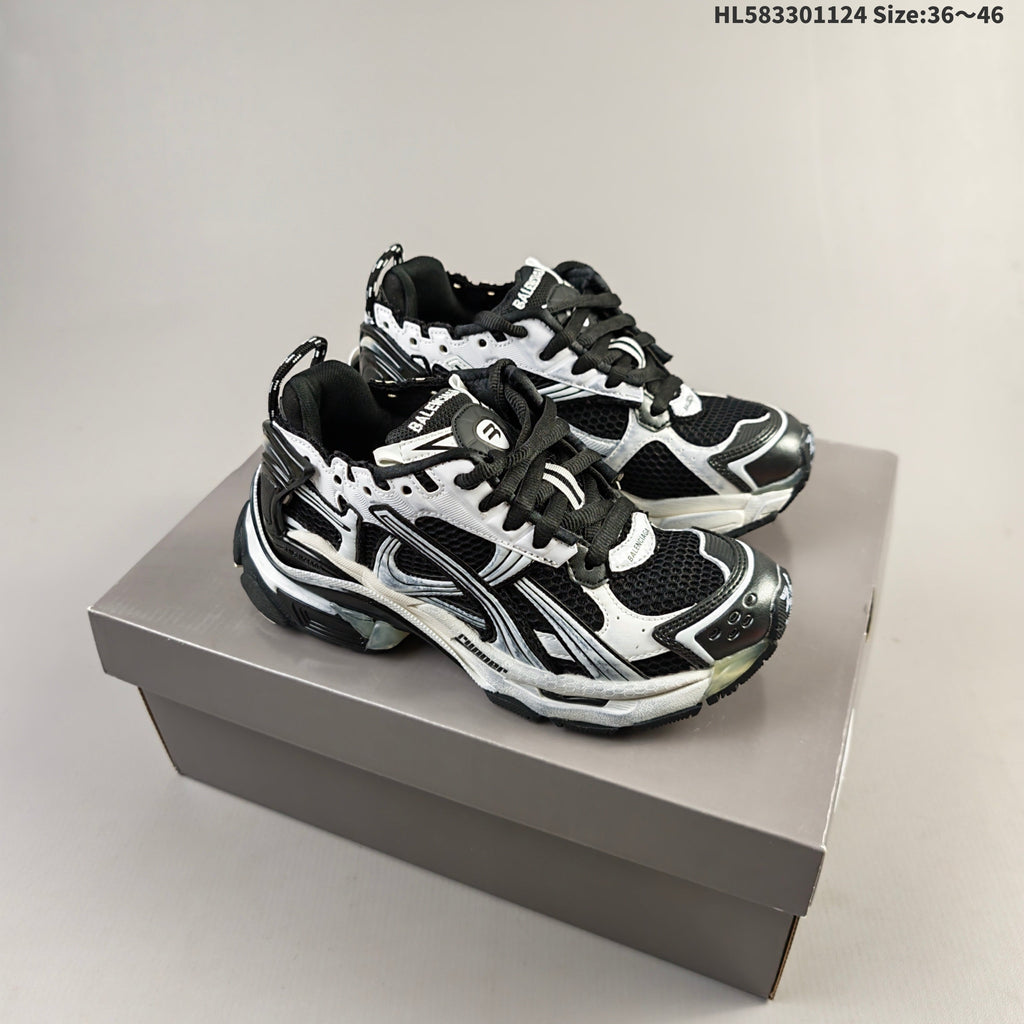 Balenciaga Runner Sneaker Low-Cut Mesh Style - product image from the listing.