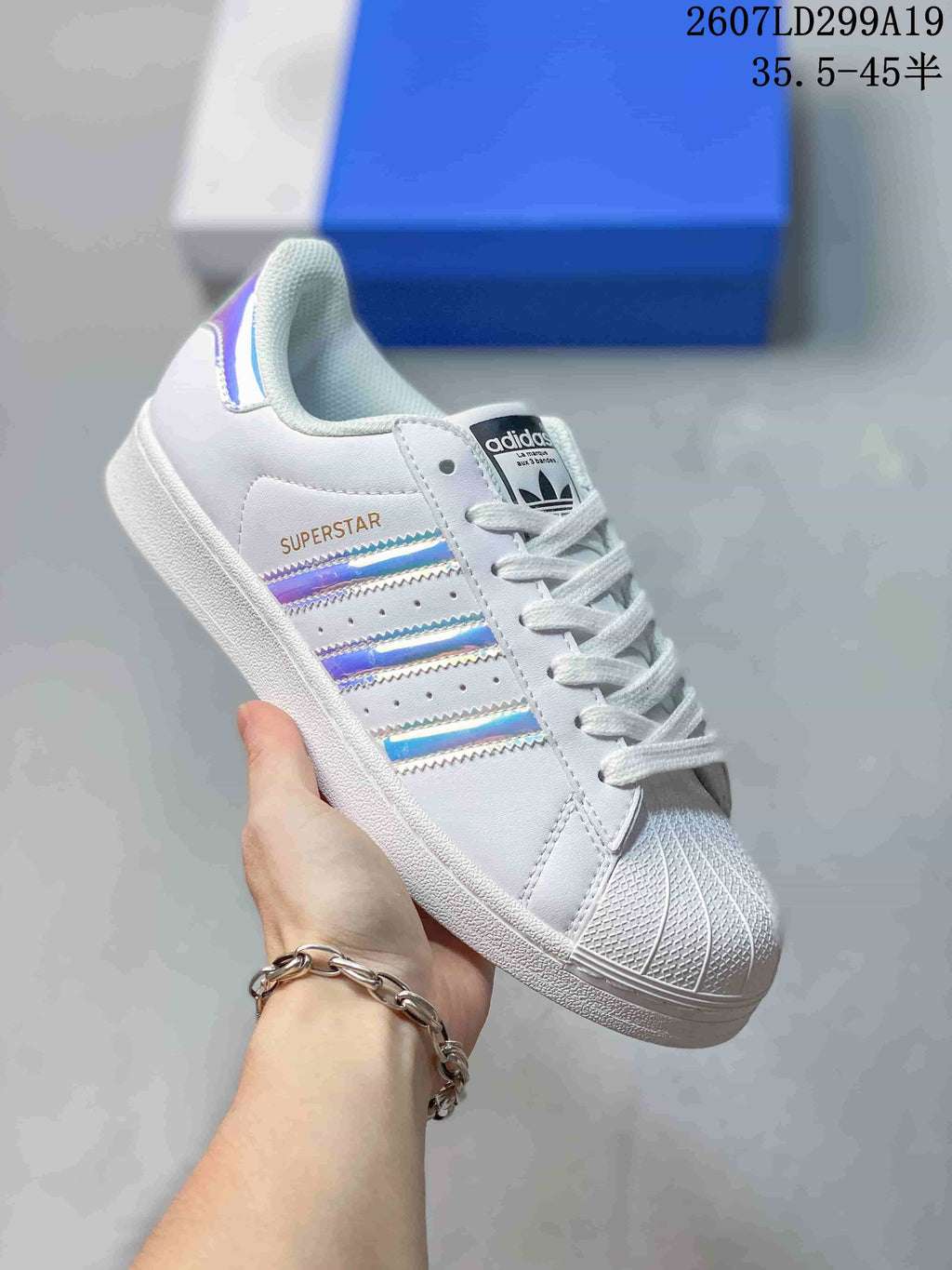 adidas Superstar Trainers 2607LD299A19 - product image from the listing.