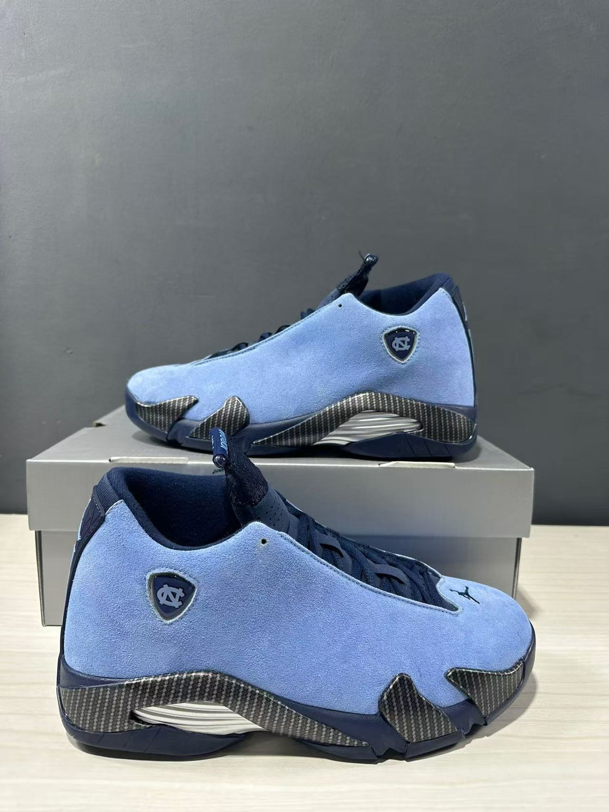 Air Jordan 14 Retro Howard PE Blue Sneakers IF5015-407 - product image from the listing.