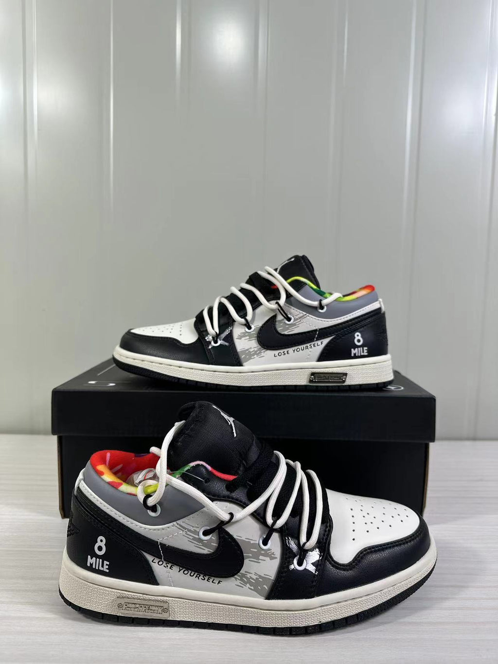 Air Jordan 1 Low Black White DQ8422-001 - product image from the listing.