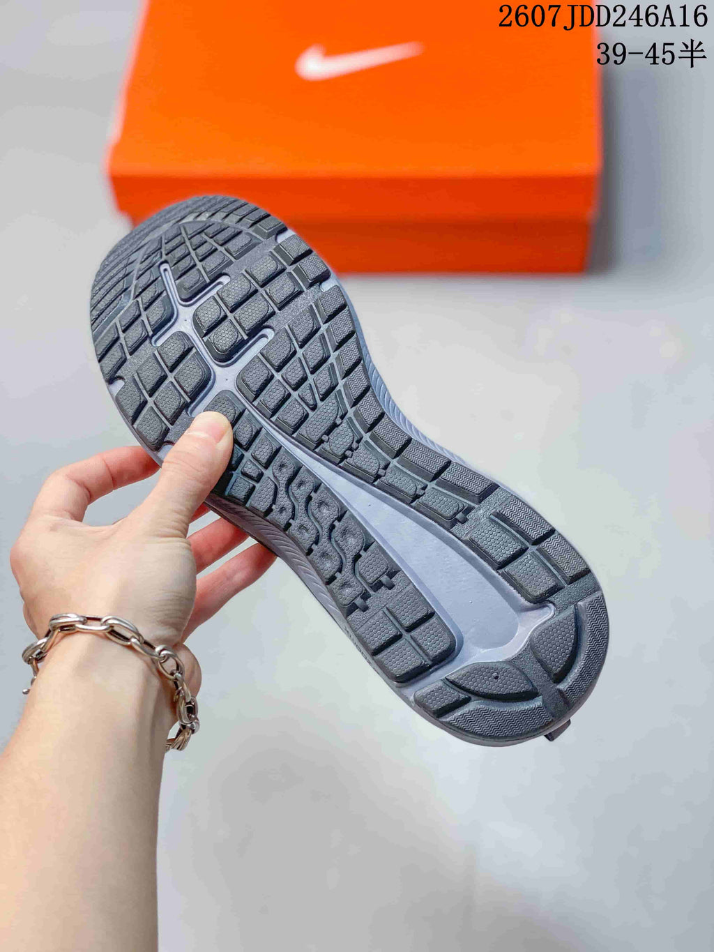 Black Nike Zoom Winflo 9X Running Shoes - product image from the listing.