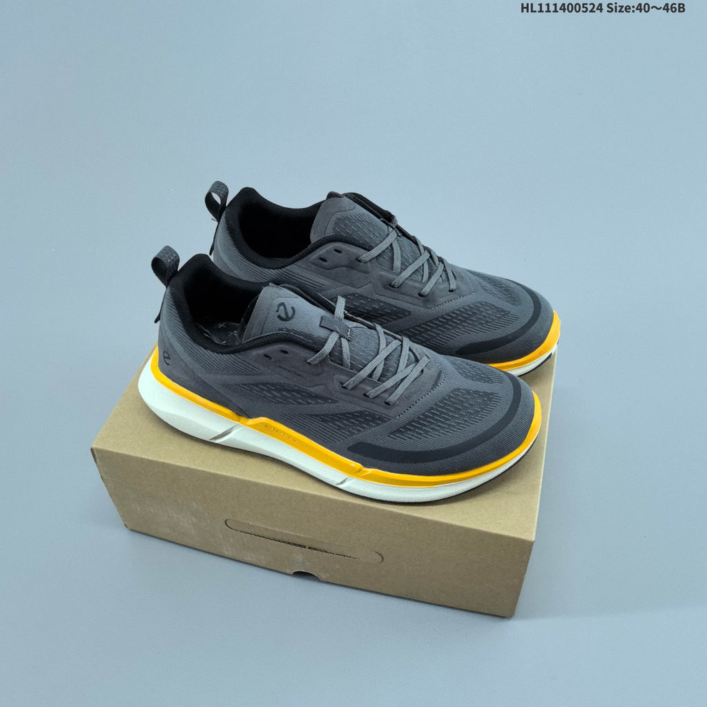 Men's ECCO Lace-Up Outdoor Sneakers - product image from the listing.