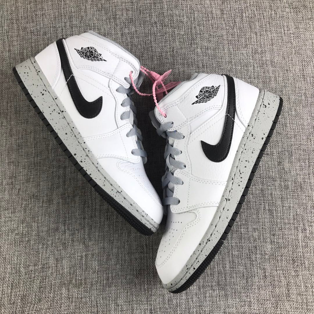 White Cement Sneakers - Jordan 1 High - product image from the listing.