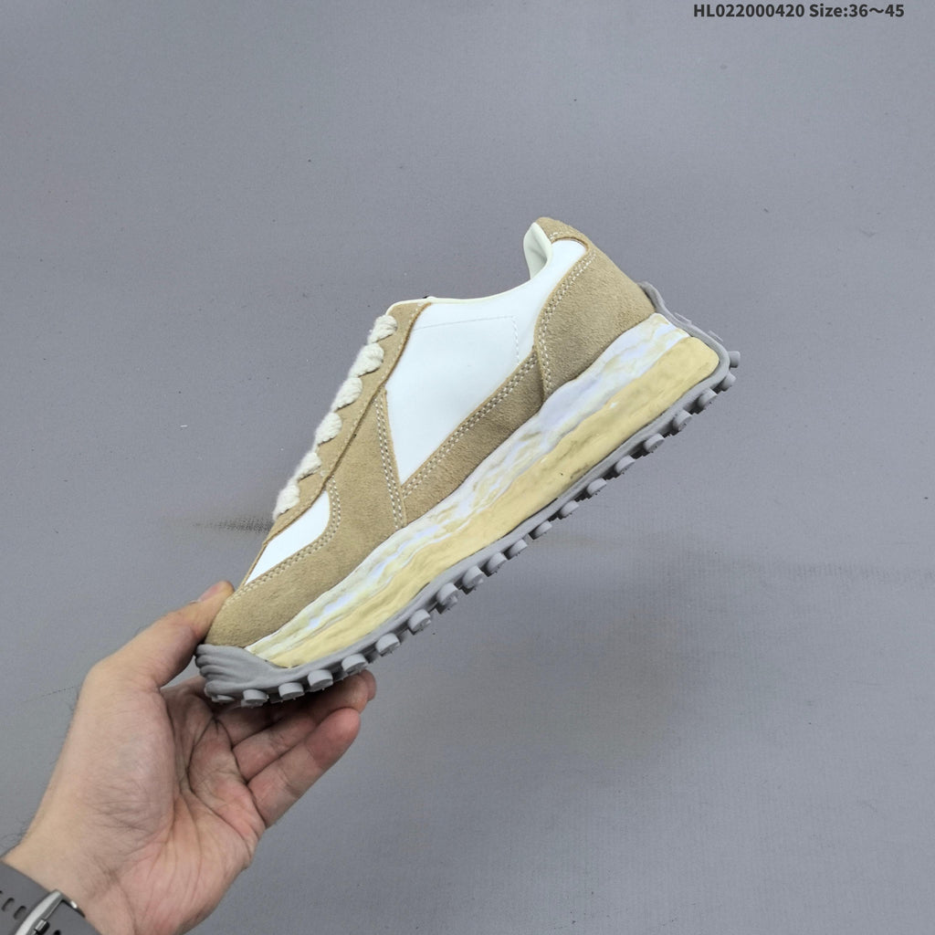 Maison MIHARA YASUHIRO Original Sole Low Sneakers in Beige White - product image from the listing.