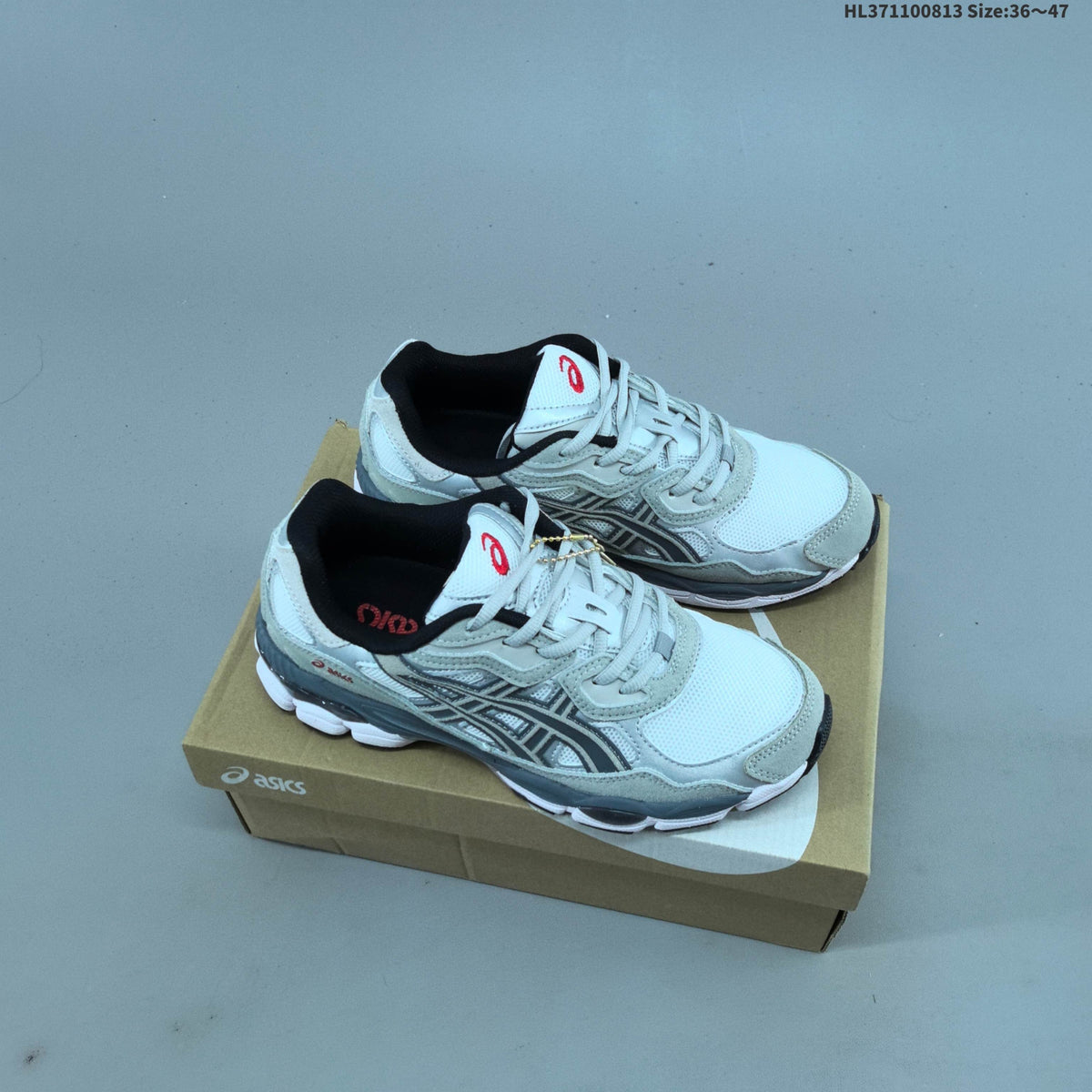 ASICS GEL-NYC Retro Sneakers for Running - product image from the listing.
