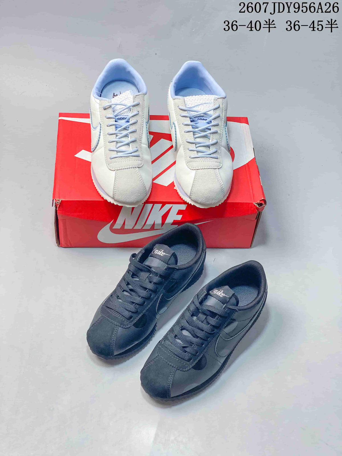 Nike Classic Cortez Sneakers White or in Black 2607JDY956A26 - product image from the listing.