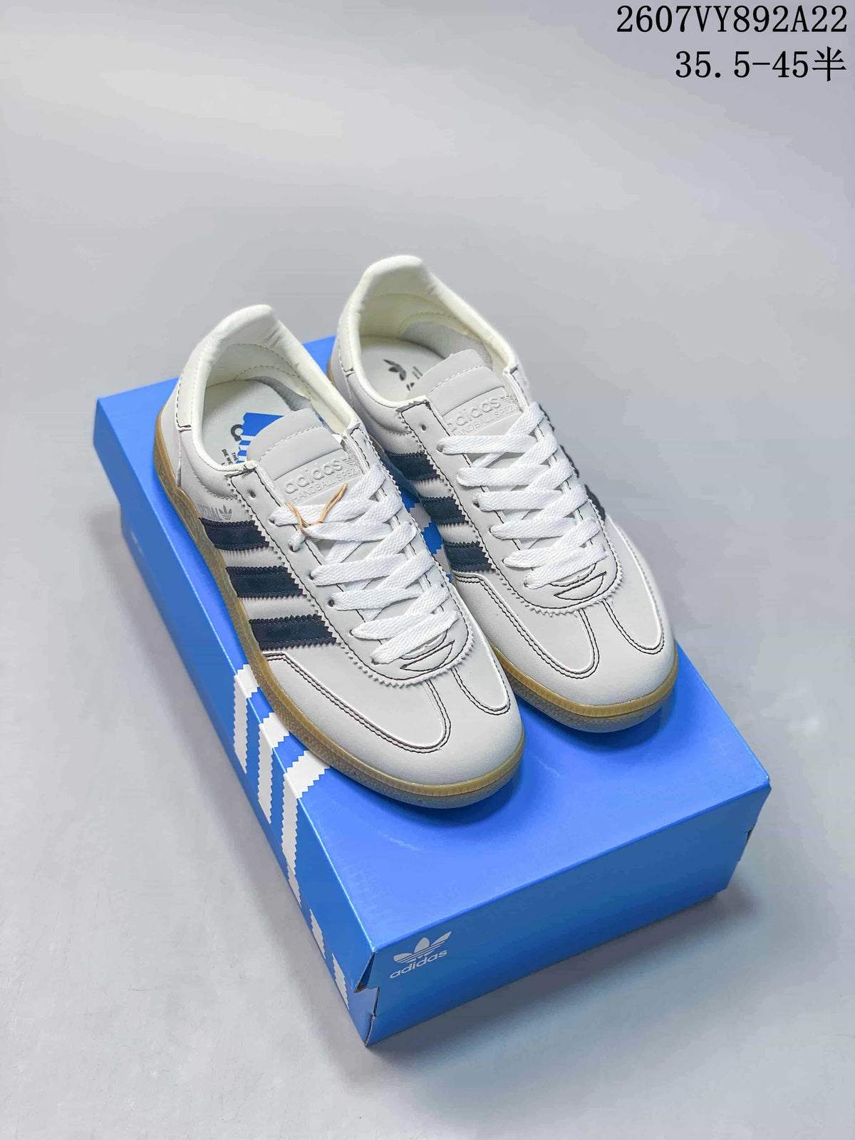 adidas Samba Vegan OG Low-Cut Sneakers White Gum Sole - product image from the listing.