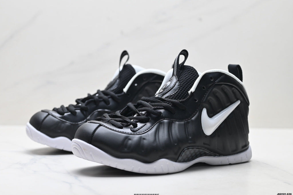 Nike Air Foamposite One Penny Hardaway Sneakers in Black White - product image from the listing.