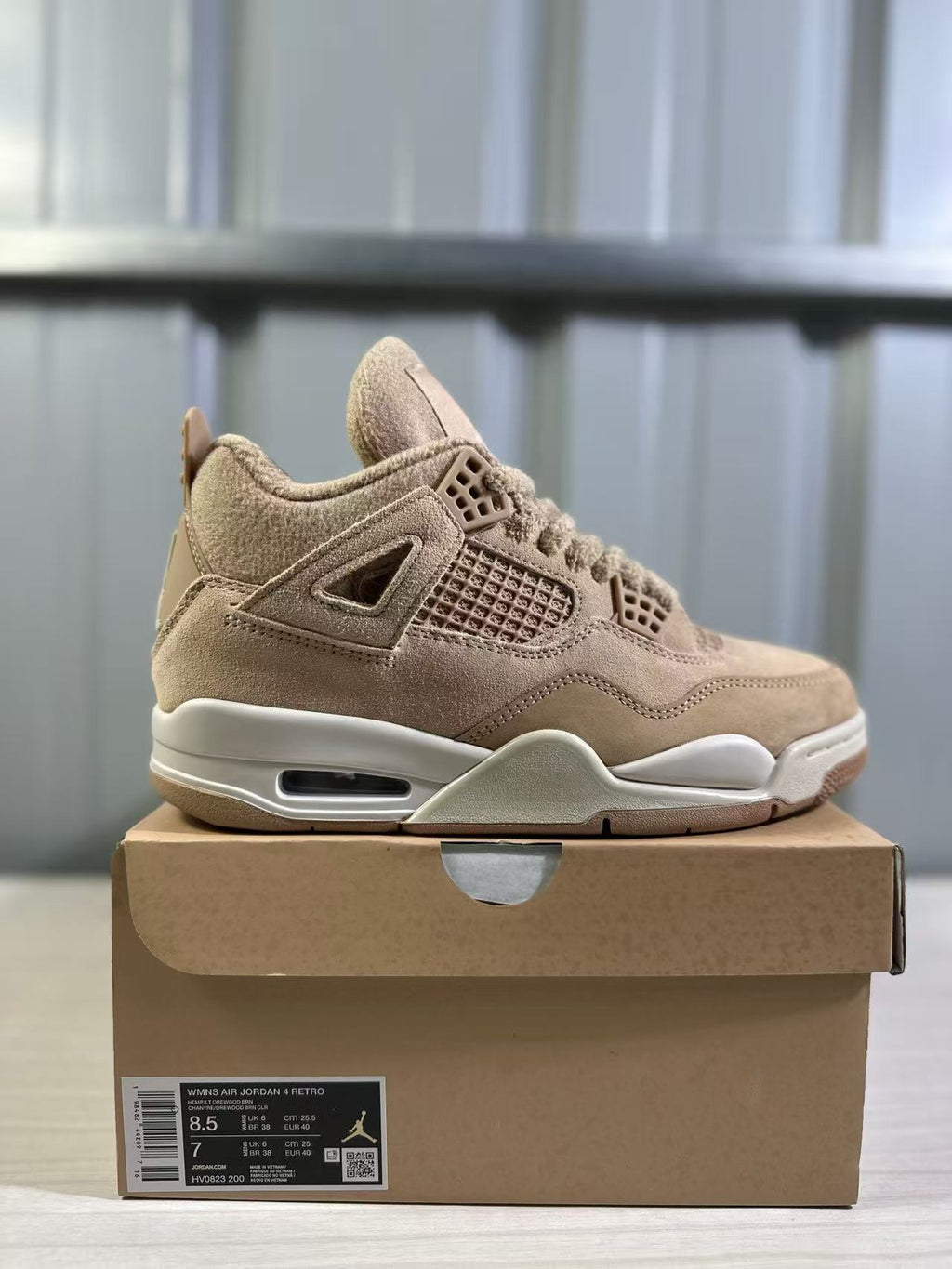 Air Jordan 4 Retro Desert Yellow HV0823-200 - product image from the listing.