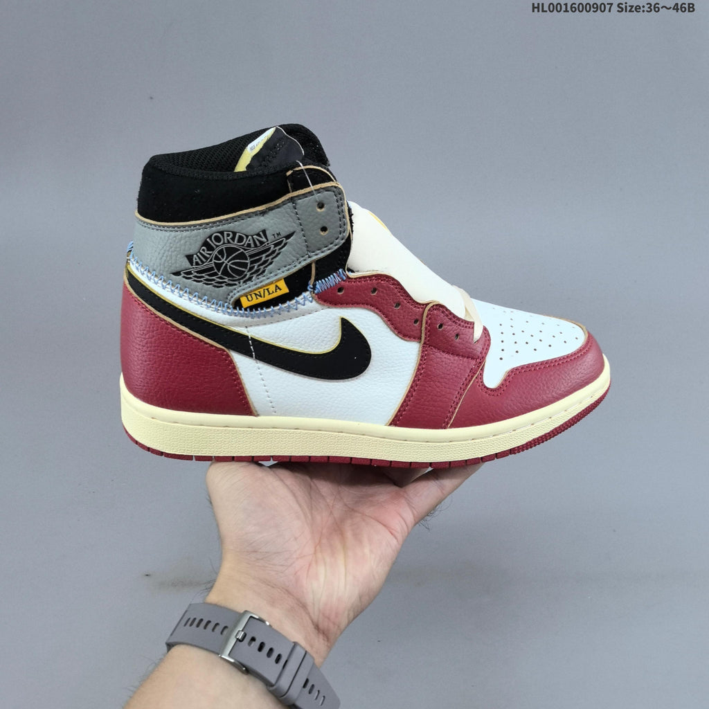 Jordan 1 Retro High OG Union LA Sneakers in White Red - product image from the listing.
