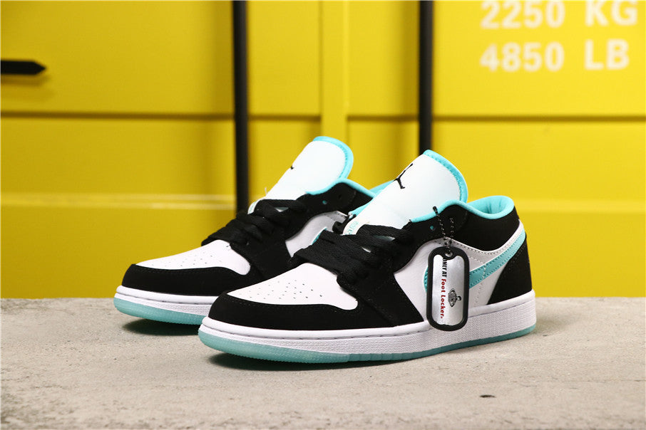 White Island Green CQ9828-131 Sneakers - Air Jordan 1 Low - product image from the listing.