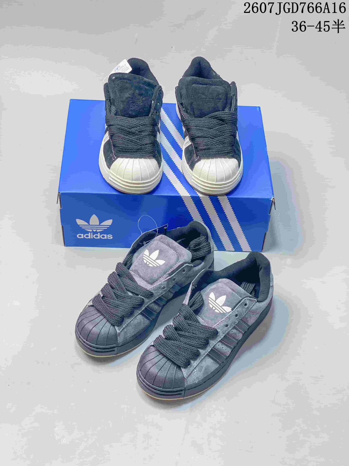 adidas Superstar Shell-Toe Trainers Black/Gray 2607JGD766A16 - product image from the listing.