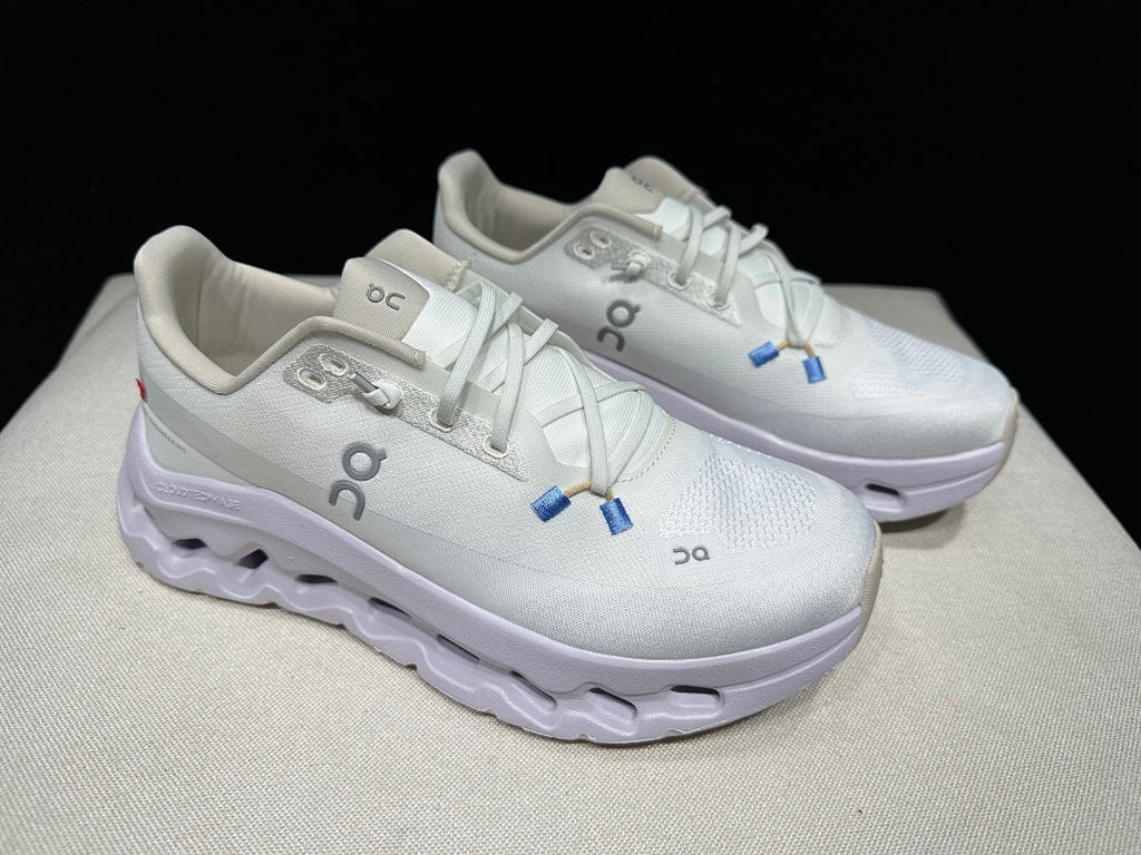 On Cloudtilt Trainers in White and Lavender - product image from the listing.