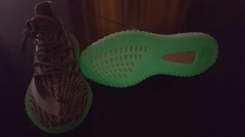 Yeezy 350 V2 Sneakers in Gray Knit - product image from the listing.