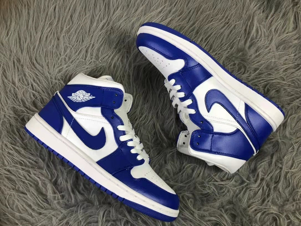 Jordan Air Mid A-J-1 Kentucky White Blue B62-104 Trainers - product image from the listing.