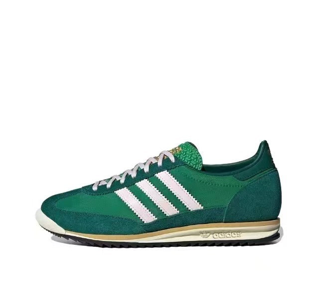 Adidas IE3427 Green Retro Sneakers for Running - product image from the listing.