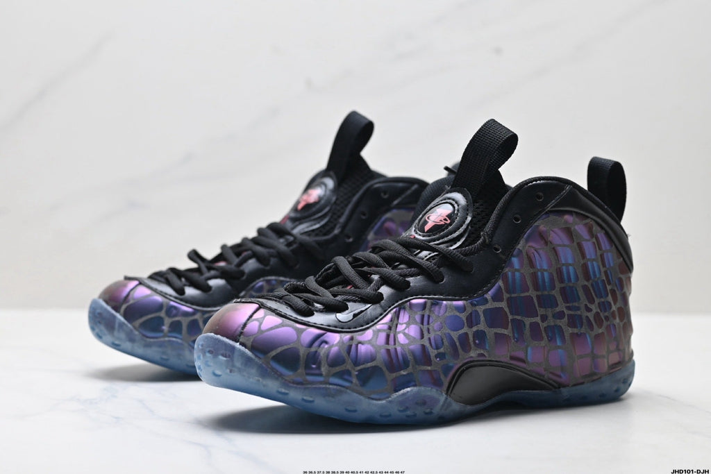 Nike Air Foamposite One Penny Hardaway Trainers - product image from the listing.