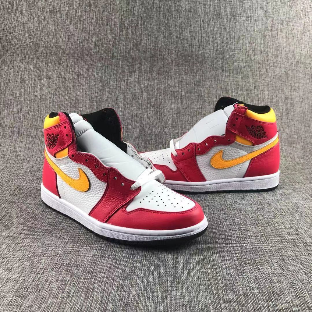 Air Jordan 1 High OG Light Fusion Red Sneakers 555088-603 - product image from the listing.