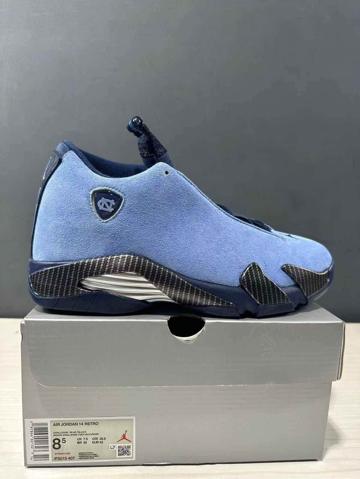Air Jordan 14 Retro Howard PE Blue Sneakers IF5015-407 - product image from the listing.