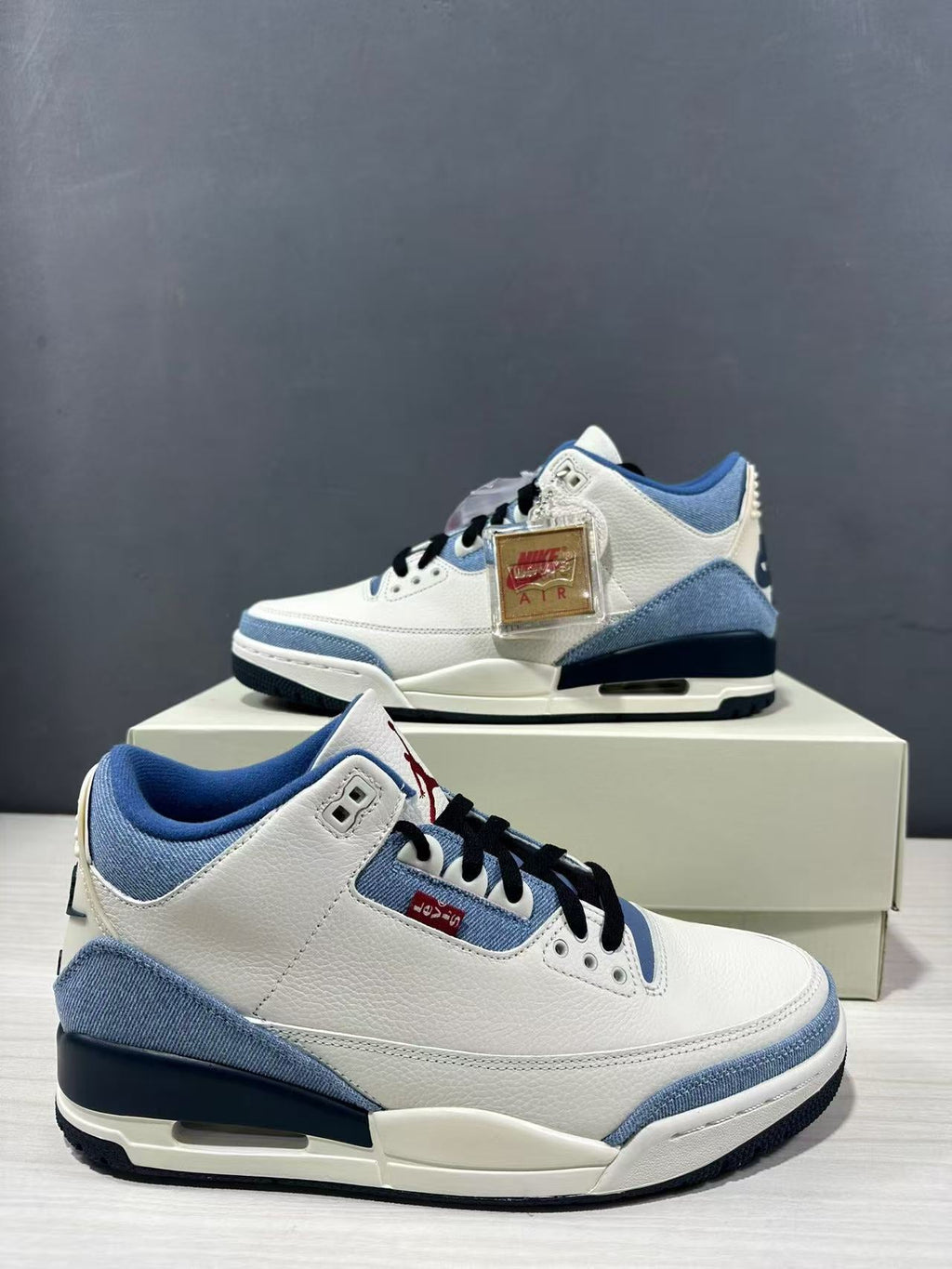 Air Jordan 3 Retro SP Sneakers White Blue IR0912-400 - product image from the listing.