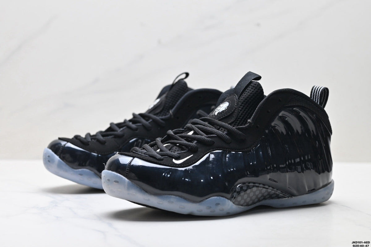 Nike Air Foamposite H. Hardaway Sneakers in Black - product image from the listing.