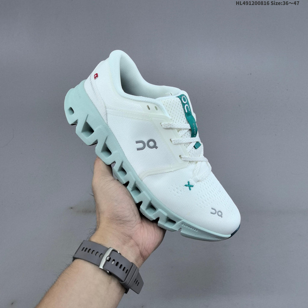 White and Mint On Cloud X 5 Low-Top Sneakers - product image from the listing.