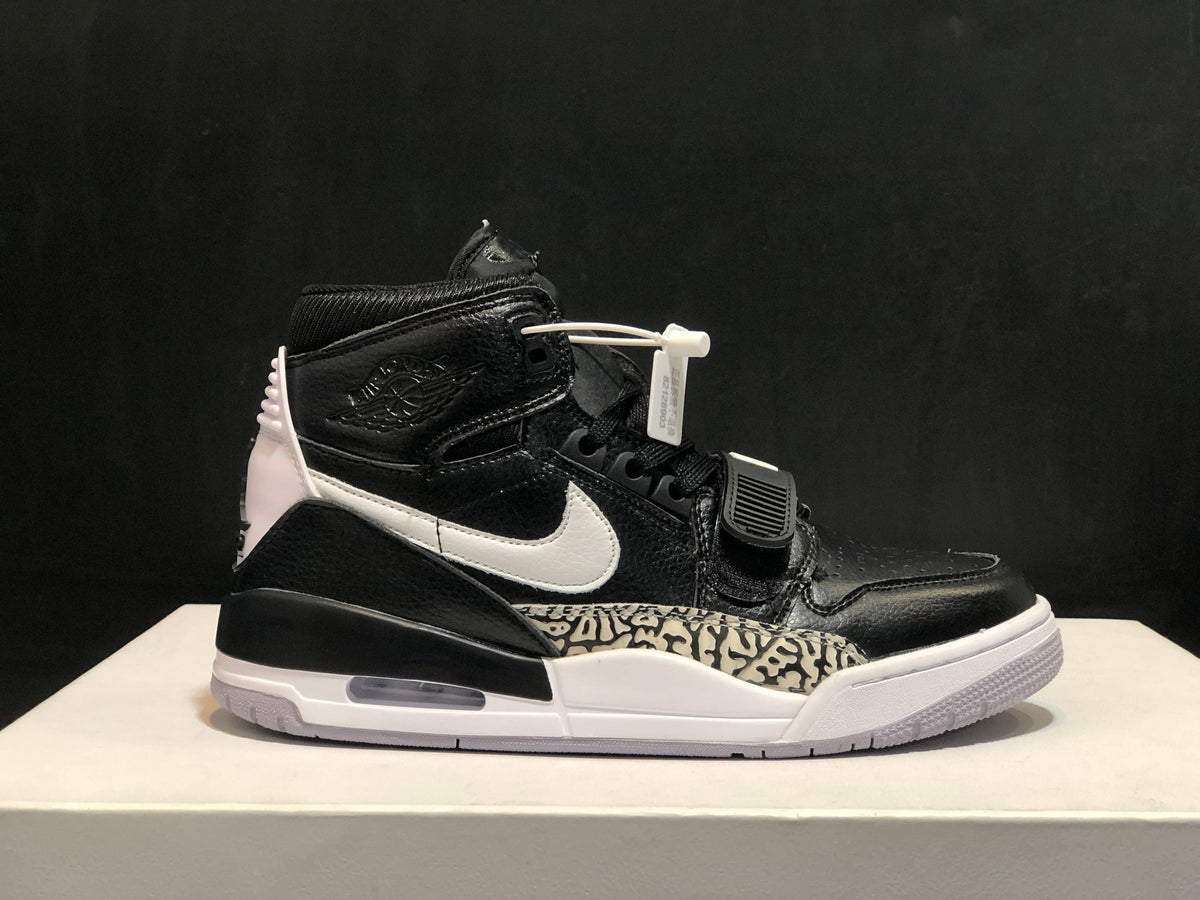 Air Jordan Legacy 312 Black/White Sneakers AV3922-001 - product image from the listing.